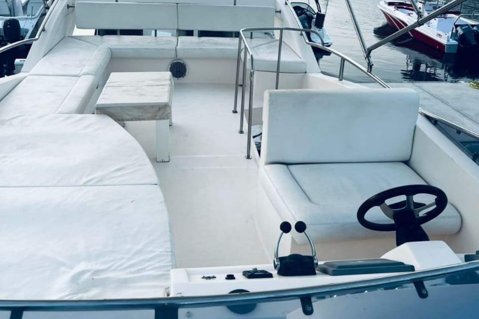 Majesty 50 ft Yacht Steering & Sitting Area