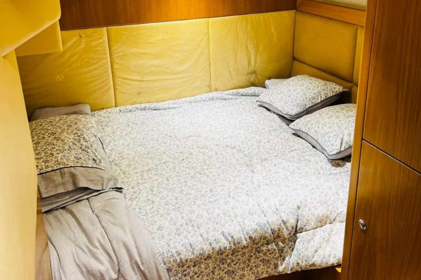 Majesty 50 ft Yacht Sleeping Quarters
