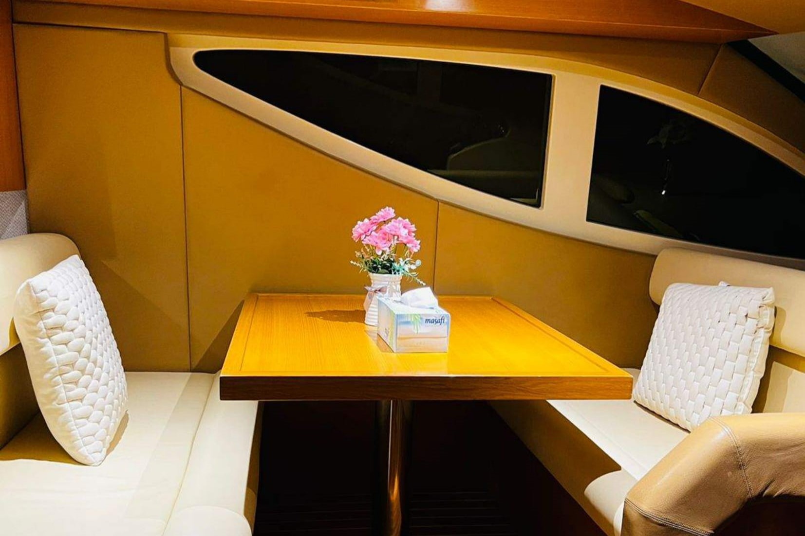 Exclusive Comfort: Majesty 50 ft Yacht