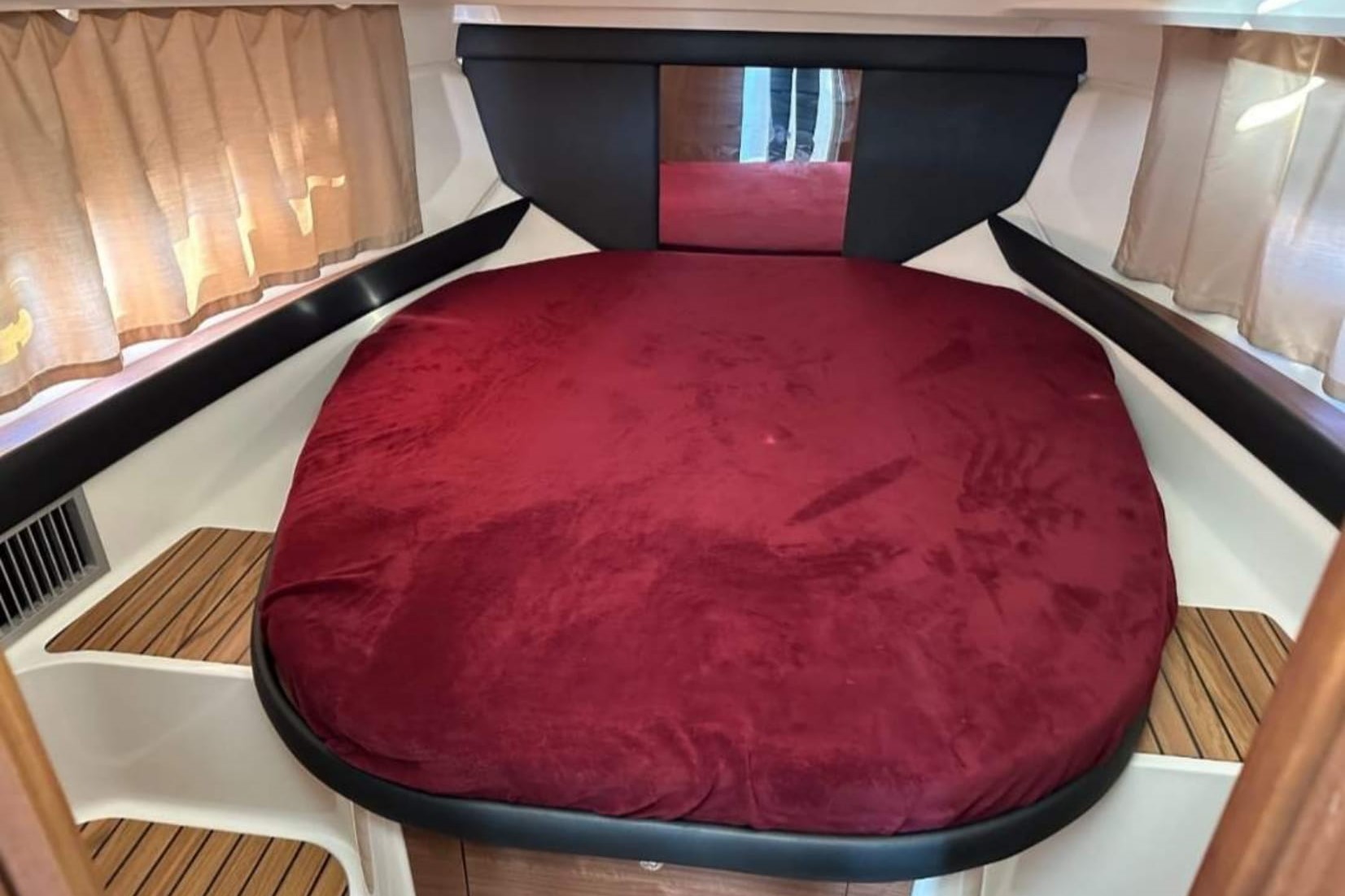 Sky 44 ft Yacht: Cozy Sleeping Quarters